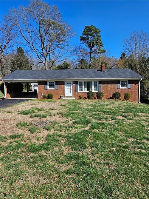 338 Hamilton Ave, Winston-Salem, NC, 27107-9425 | Card Image