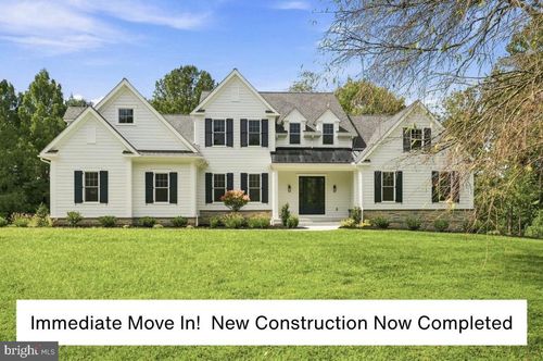 b-102 Knoxlyn Farm Dr, Kennett Square, PA, 19348-2700 | Card Image