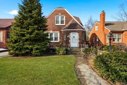 2045 N Elizabeth St, Dearborn, MI, 48128-1371 | Card Image