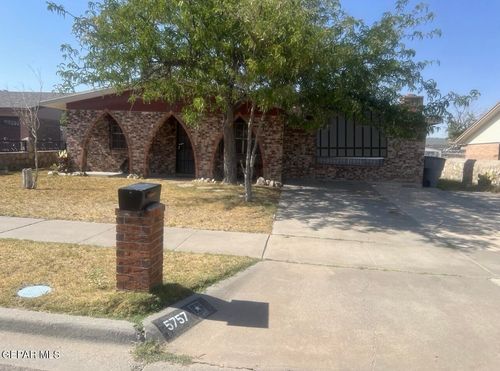 5757 Sweetwater Dr, El Paso, TX, 79924-1308 | Card Image