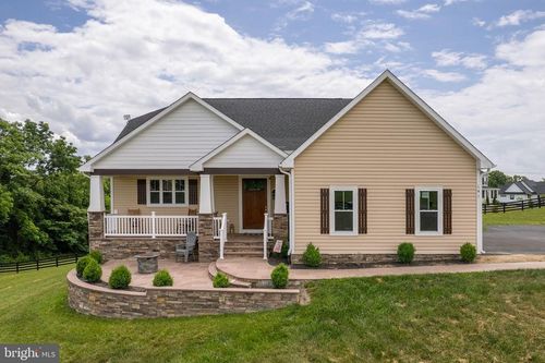 141 Chanterelle Ct, STEPHENS CITY, VA, 22655-5281 | Card Image