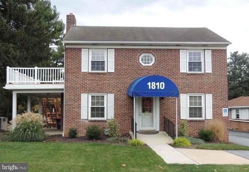 1810 E Market St, YORK, PA, 17402-2819 | Card Image
