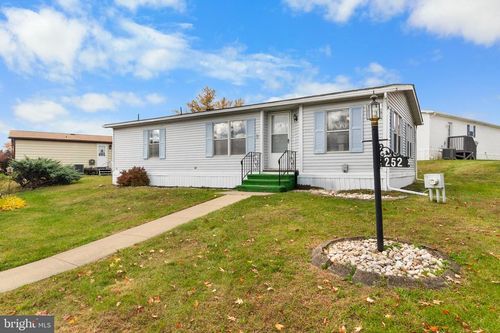 252 Fawn Valley Ct, NORTH WALES, PA, 19454-1168 | Card Image