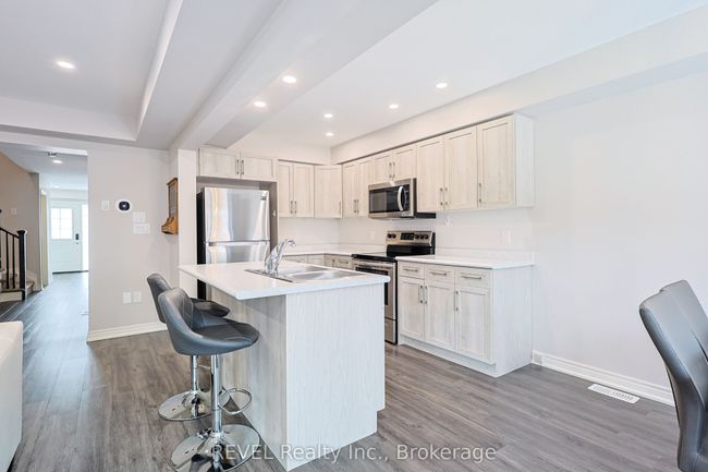 196 Heron St, House attached with 3 bedrooms, 3 bathrooms and 2 parking in Welland ON | Image 17