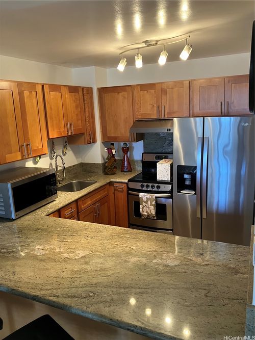 apt-e810-1255 Nuuanu Ave, Honolulu, HI, 96817-6013 | Card Image