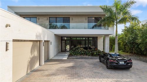 16570 Sunset Way, Weston, FL, 33326-1076 | Card Image