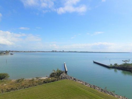 ph-4-4 Harbour Isle Dr E, Fort Pierce, FL, 34949-2756 | Card Image