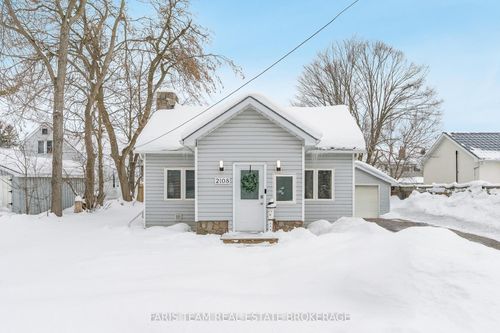 2108 Victoria St, Innisfil, ON, L9S1K4 | Card Image