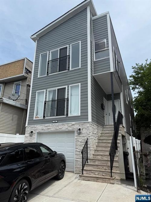 794 S 19th St, Newark, NJ, 07103-1003 | Card Image