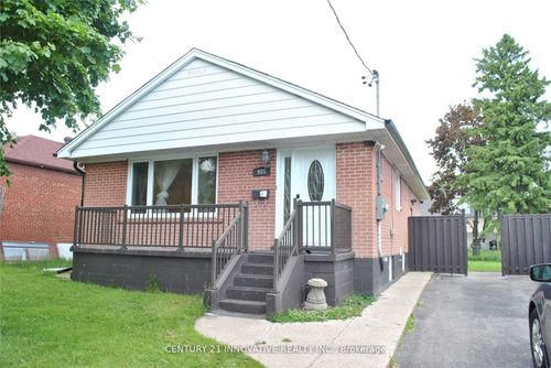 bsmt-11-985 Victoria Park Ave, Scarborough, ON, M4B2J4 | Card Image