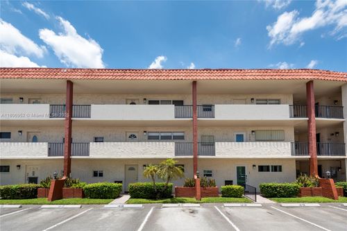 105-9823 S Hollybrook Lake Dr, Pembroke Pines, FL, 33025-1619 | Card Image