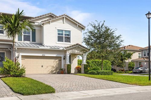 4705-4705 Eucalyptus Dr, Hollywood, FL, 33021 | Card Image