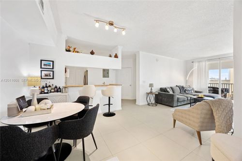 1810-17100 N Bay Rd, Sunny Isles Beach, FL, 33160-3460 | Card Image
