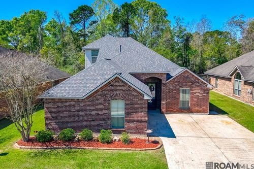 10378 Montrachet Dr, Baton Rouge, LA, 70817-7480 | Card Image