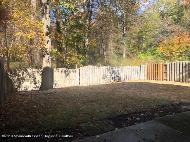 46 Dortmunder Dr, Townhouse with 4 bedrooms, 3 bathrooms and null parking in Manalapan NJ | Image 33