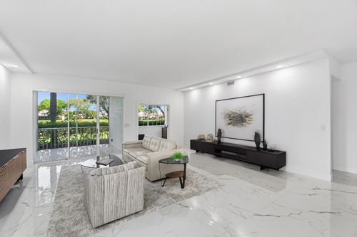 a-5082 Lake Catalina Dr, Boca Raton, FL, 33496-2491 | Card Image