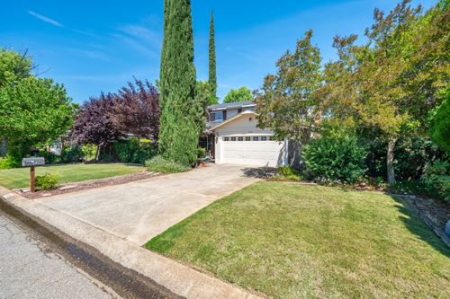 596 Estate Street, Redding, CA, 96002 | Card Image