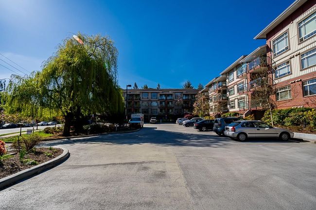 335 - 2233 Mckenzie Road, Condo with 1 bedrooms, 1 bathrooms and 1 parking in Abbotsford BC | Image 3