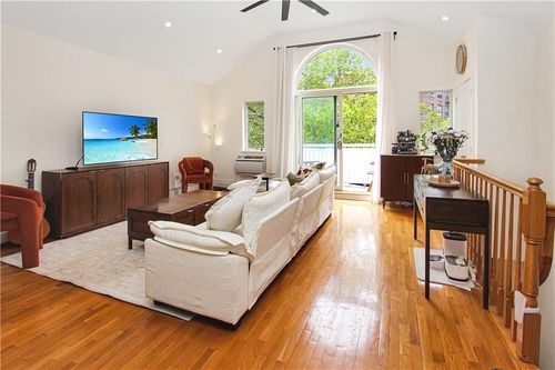 3b-2313 Gerritsen Ave, Brooklyn, NY, 11229-5778 | Card Image