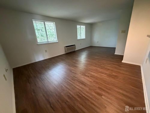 215-2005 Quail Ridge Dr, Plainsboro, NJ, 08536-4024 | Card Image