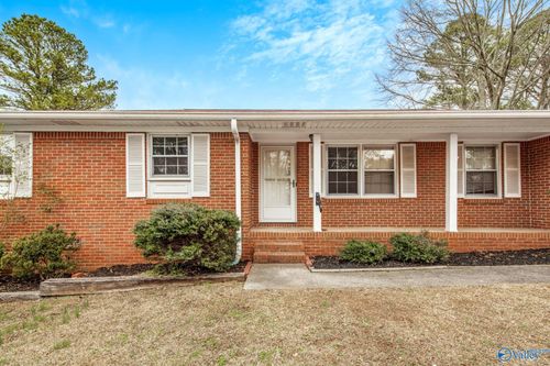 1818 Carson Ln Nw, Huntsville, AL, 35816-1412 | Card Image