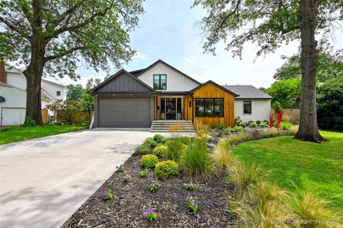 1948 E 33rd Pl, Tulsa, OK, 74105-2753 | Card Image
