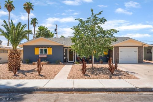 908 Bonita Ave, Las Vegas, NV, 89104-2807 | Card Image