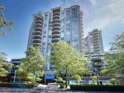 410-8460 Granville St, Vancouver, BC, V6P4Z7 | Card Image
