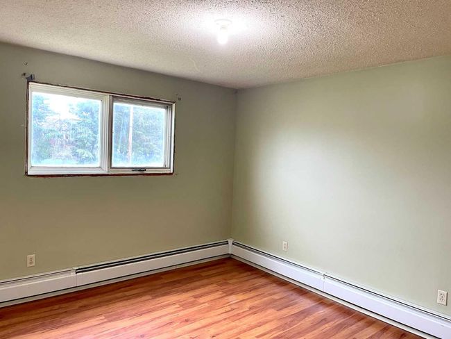 5044 50 St, House other with 4 bedrooms, 2 bathrooms and 4 parking in Islay AB | Image 4