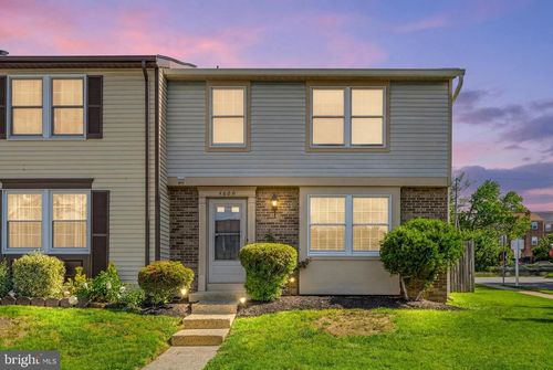 4600 Brentleigh Ct, ANNANDALE, VA, 22003-3504 | Card Image