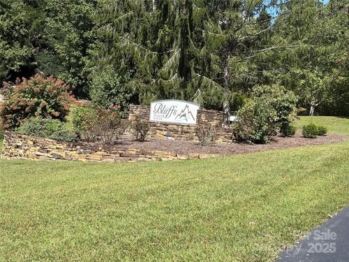 000 National Forest Drive, Lenoir, NC, 28645 | Card Image