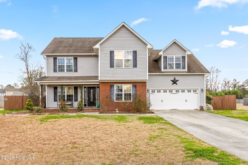 111 Louie Ln, Jacksonville, NC, 28540-9334 | Card Image