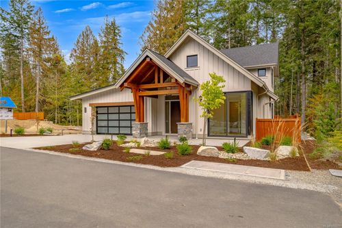 537 Balata Bay Dr, Qualicum Beach, BC, V9K0B9 | Card Image