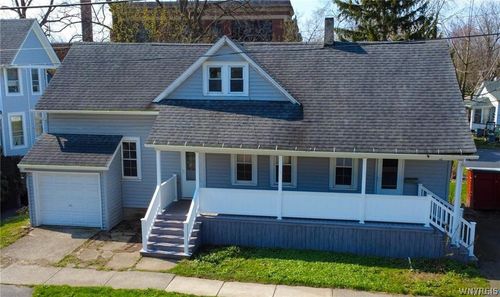 3 Oakwood Ave, Lancaster, NY, 14086-2524 | Card Image