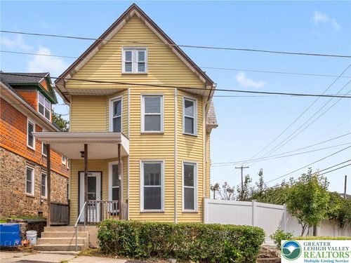 302 N Heller Avenue, Pen Argyl Boro, PA, 18072 | Card Image