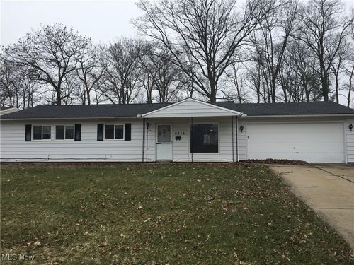 6078 Randolph Rd, Bedford Heights, OH, 44146-3927 | Card Image
