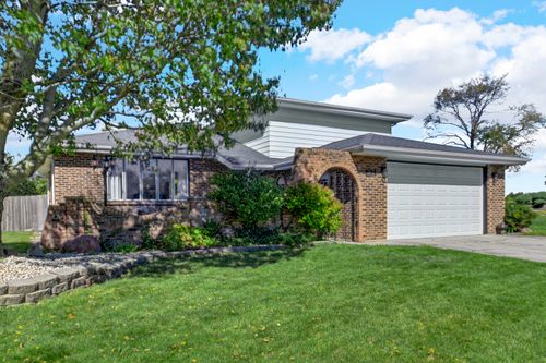 1042 Catalpa Ct, Beecher, IL, 60401-6607 | Card Image