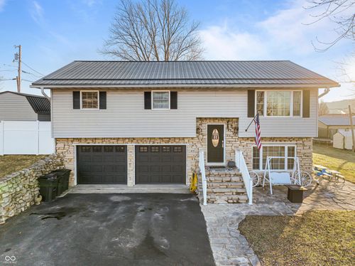 1058 N Sandy Hook Rd, Paoli, IN, 47454-9473 | Card Image