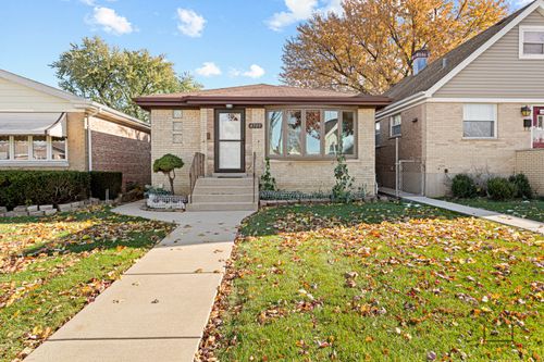 4709 N Odell Ave, Harwood Heights, IL, 60706-4610 | Card Image