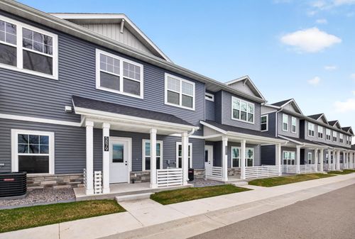 5879 41st St S, Fargo, ND, 58104-7958 | Card Image