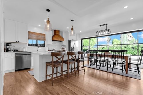 11432 Sophia Ave, Granada Hills, CA, 91344-3768 | Card Image