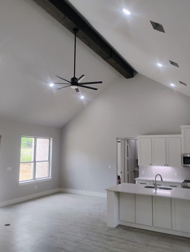 192 Johnston Ln, House other with 3 bedrooms, 2 bathrooms and null parking in Runaway Bay TX | Image 14