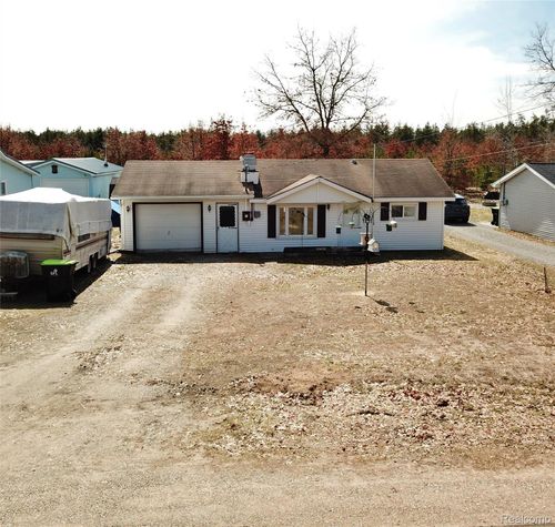 10456 Austin Rd, Saint Helen, MI, 48656-9420 | Card Image