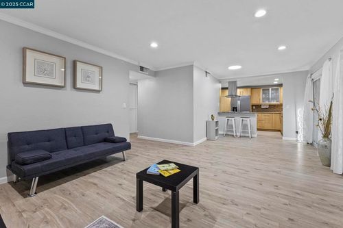 1117 Indian Summer Ct, San Jose, CA, 95122-3355 | Card Image