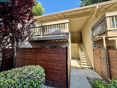 2730 Oak Rd, Walnut Creek, CA, 94597-2885 | Card Image