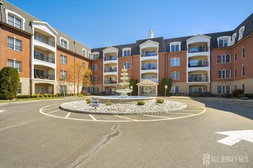 403 Regency Pl, Woodbridge, NJ, 07095-1037 | Card Image