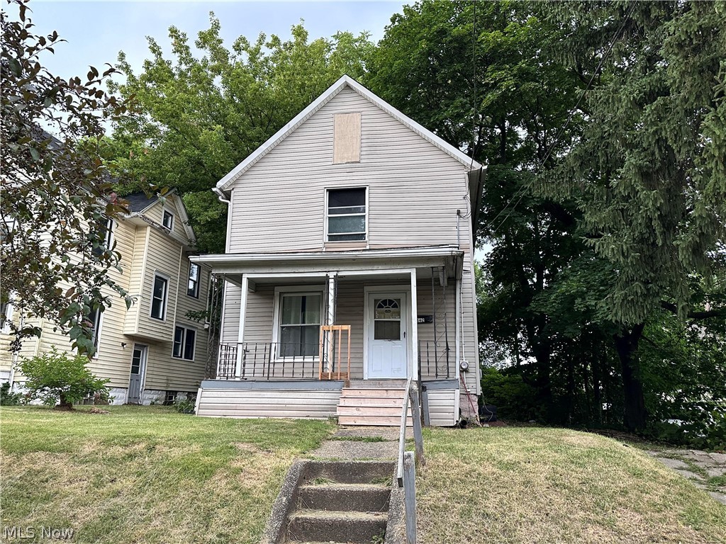 Oberlin St, Akron, OH 44311