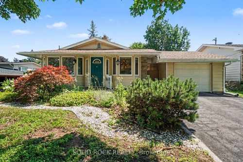 1838 Louisiana Ave, Ottawa, ON, K1H6V1 | Card Image