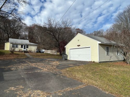 236 Union City Rd, Naugatuck, CT, 06770-2112 | Card Image