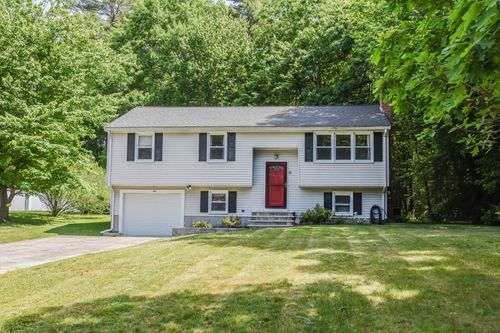 5 Kensington Rd, Norton, MA, 02766-1918 | Card Image